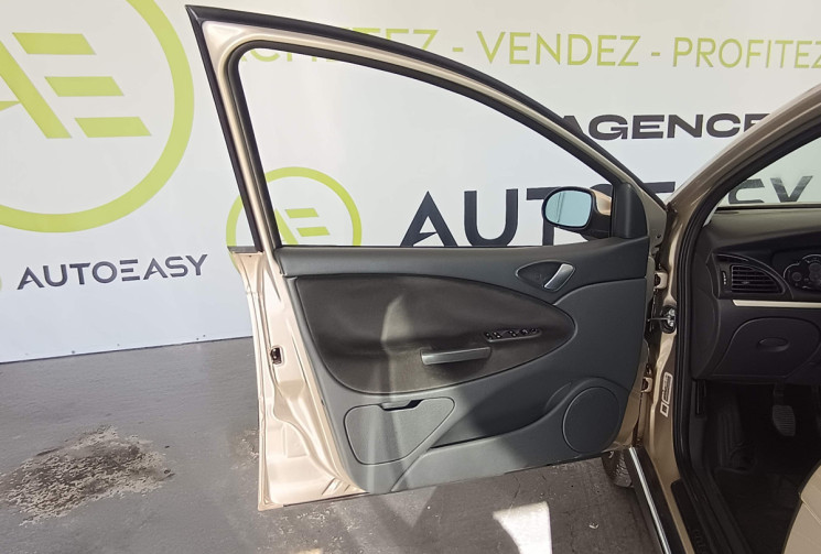Citroën C5 I P.2 1.6 HDi16v SUSPENSION HYDRAULIQUE VIDANGE/ FILTRATION/DISTRIBUTION ET PAE RECENTES 