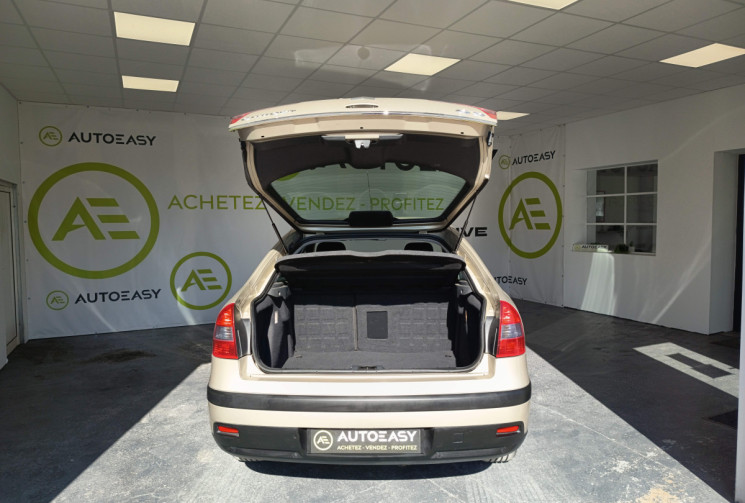 Citroën C5 I P.2 1.6 HDi16v SUSPENSION HYDRAULIQUE VIDANGE/ FILTRATION/DISTRIBUTION ET PAE RECENTES 