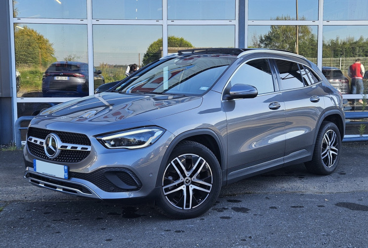 Mercedes GLA 200D 2.0 150 8G-DCT PROGRESSIVE LINE FULL OPTIONS
