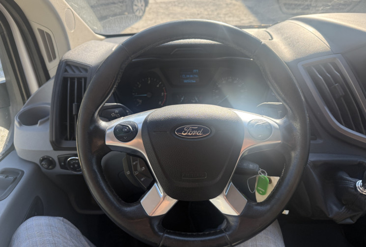 Ford Transit L2H2 2.0 EcoBlue 130cv // ATTELAGE / CARPLAY / CAMERA DE RECUL / GALERIE // PAS DE TVA
