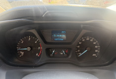 Ford Transit L2H2 2.0 EcoBlue 130cv // ATTELAGE / CARPLAY / CAMERA DE RECUL / GALERIE // PAS DE TVA