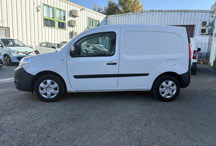 Renault Kangoo 95 cv 1.5 Blue dCi Extra R-Link * Attelage * Radars * Ecran * Très bon état
