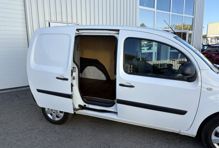 Renault Kangoo 95 cv 1.5 Blue dCi Extra R-Link * Attelage * Radars * Ecran * Très bon état