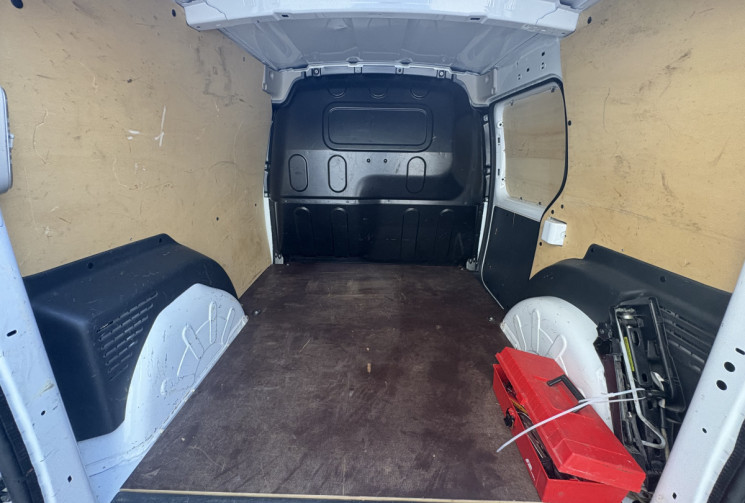Renault Kangoo 95 cv 1.5 Blue dCi Extra R-Link * Attelage * Radars * Ecran * Très bon état