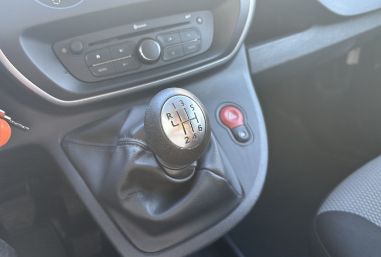 Renault Kangoo 95 cv 1.5 Blue dCi Extra R-Link * Attelage * Radars * Ecran * Très bon état