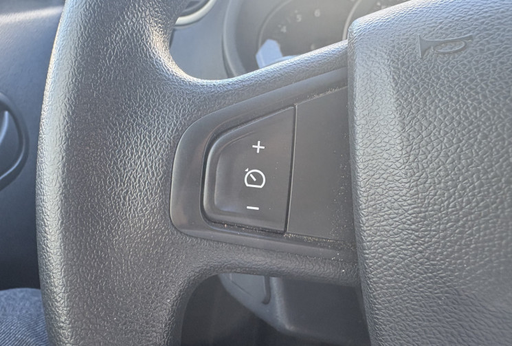 Renault Kangoo 95 cv 1.5 Blue dCi Extra R-Link * Attelage * Radars * Ecran * Très bon état