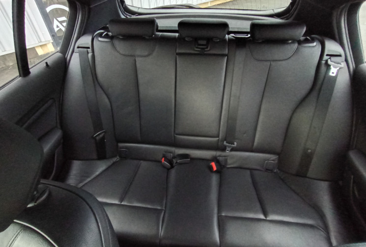 BMW Série 1 125 D PHASE II * PACK M SPORT 
