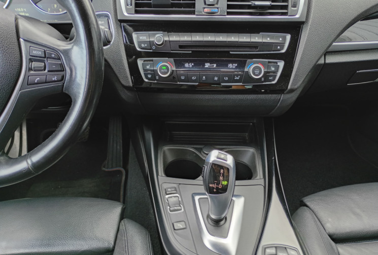 BMW Série 1 125 D PHASE II * PACK M SPORT 