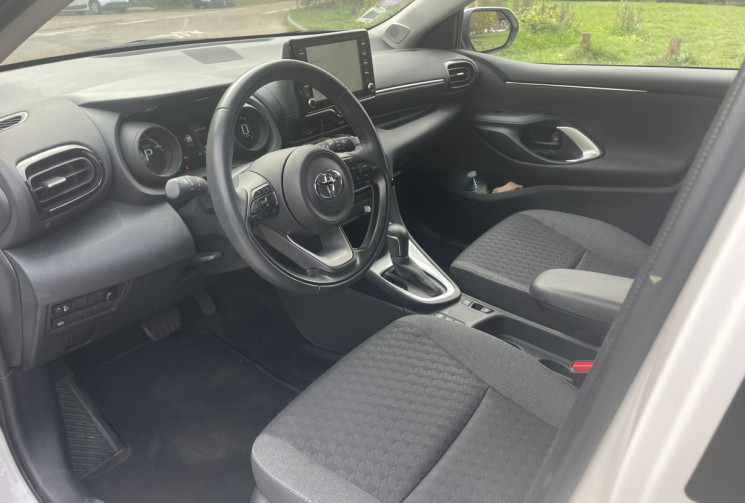 Toyota Yaris  1.5 VVTI DESIGN / BOITE AUTO / HSD Hybrid 116 / 1ERE MAIN / ENTRETIEN TOYOTA