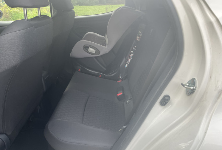 Toyota Yaris  1.5 VVTI DESIGN / BOITE AUTO / HSD Hybrid 116 / 1ERE MAIN / ENTRETIEN TOYOTA