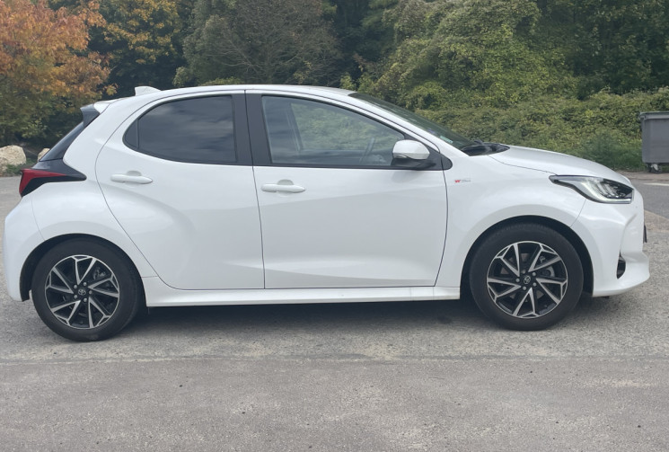Toyota Yaris  1.5 VVTI DESIGN / BOITE AUTO / HSD Hybrid 116 / 1ERE MAIN / ENTRETIEN TOYOTA