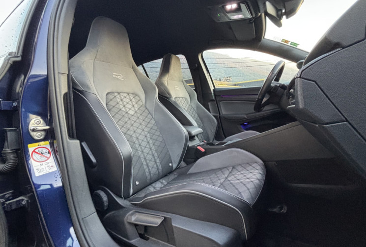 Volkswagen Golf (8) 2.0 TDI 150 DSG7 R-LINE