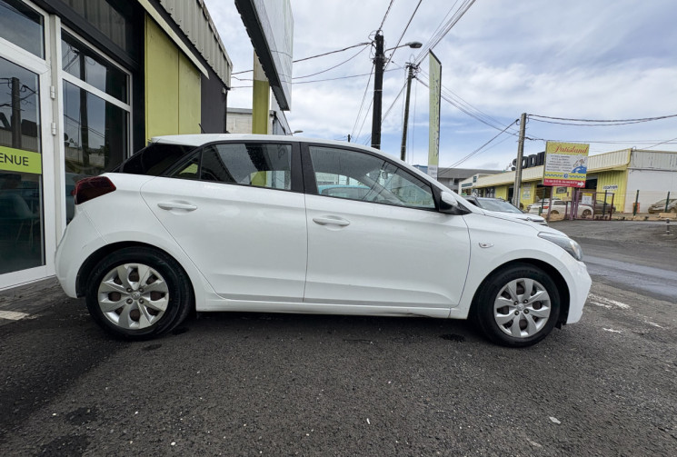 Hyundai I20 II Phase 2 5 portes Essence 1.2 i 16V 84 cv Intuitive Euro6d-T // Distribution à chaine