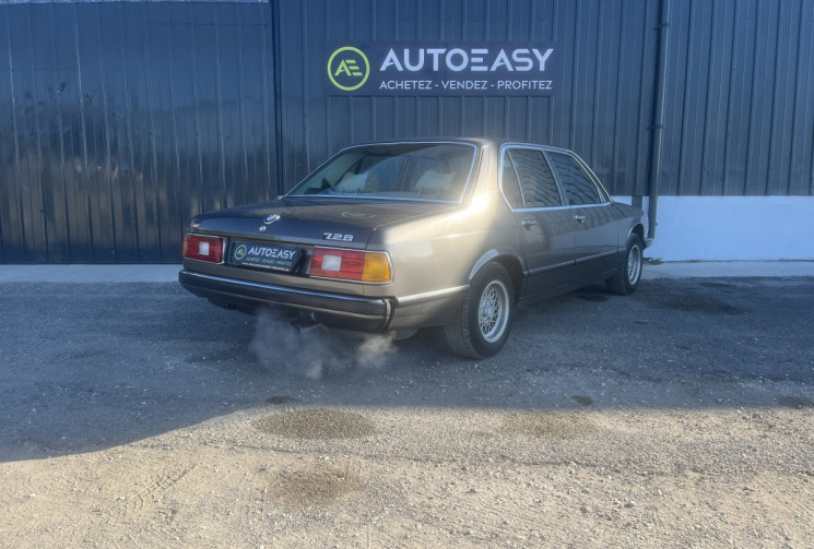 BMW SERIE 7 BMW 728 Carburateur – Édition rare de collection (1978 / immatriculée 1980)