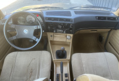 BMW SERIE 7 BMW 728 Carburateur – Édition rare de collection (1978 / immatriculée 1980)