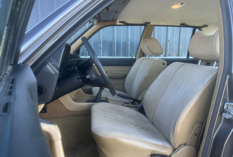 BMW SERIE 7 BMW 728 Carburateur – Édition rare de collection (1978 / immatriculée 1980)