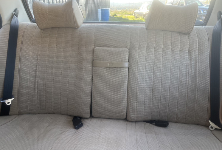 BMW SERIE 7 BMW 728 Carburateur – Édition rare de collection (1978 / immatriculée 1980)