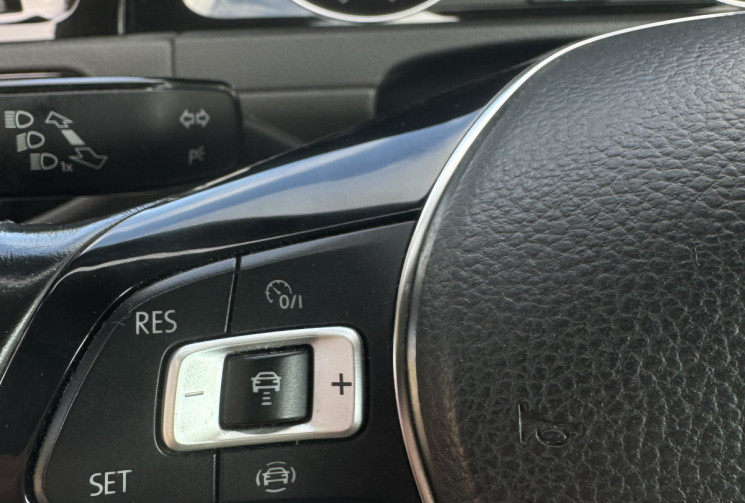 Volkswagen Golf 1.0 TSI 115 CONNECT * CarPlay / Caméra de recul / Rétro rabatable