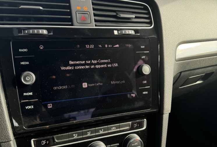 Volkswagen Golf 1.0 TSI 115 CONNECT * CarPlay / Caméra de recul / Rétro rabatable