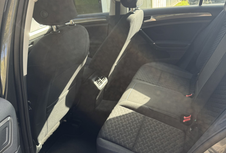 Volkswagen Golf 1.0 TSI 115 CONNECT * CarPlay / Caméra de recul / Rétro rabatable