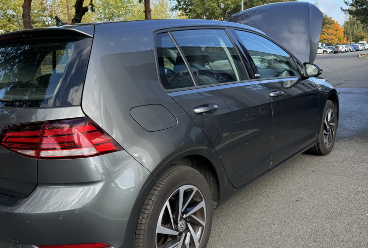 Volkswagen Golf 1.0 TSI 115 CONNECT * CarPlay / Caméra de recul / Rétro rabatable