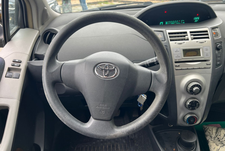 Toyota Yaris  2 1.3 VVTi M-MT 87 cv