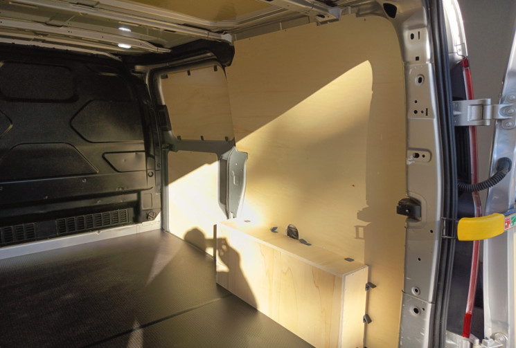 Ford TRANSIT CUSTOM FG 130 cv 2 EcoBlue mHEV TREND TRES BEL ÉTAT HABILLAGE NEUF ENTRETIEN A JOUR