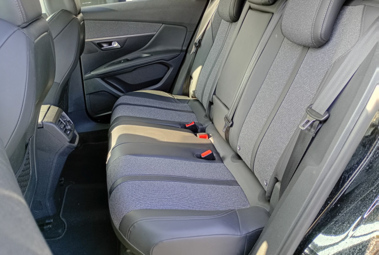 Peugeot 3008 BlueHDi 130ch SS BVM6 Allure
