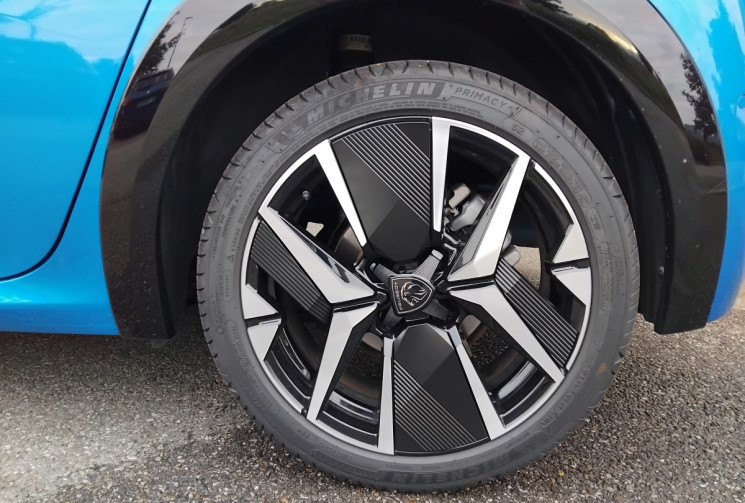 Peugeot 208 1.2 Hybrid 100 GT e-DCS6