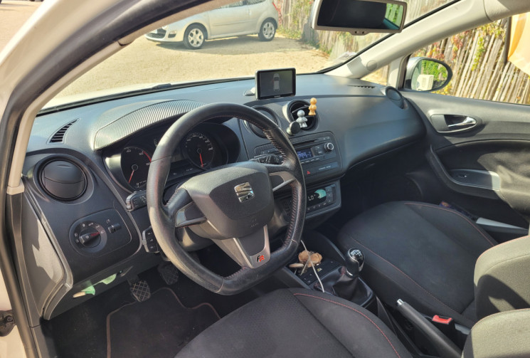 SEAT Ibiza 1.6 TDI 105 CH FR