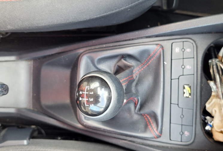 SEAT Ibiza 1.6 TDI 105 CH FR