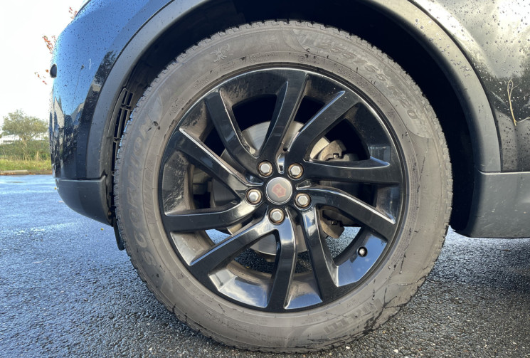 Land-Rover Discovery  III (L462) 2.0 Sd4 240ch VICTORINOX