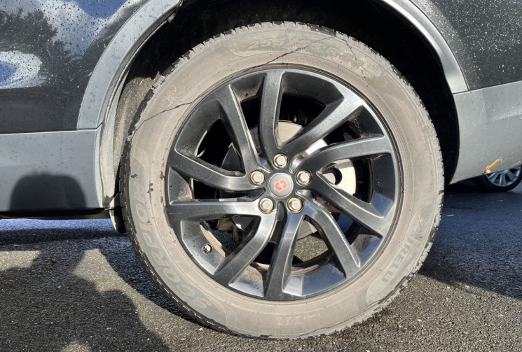 Land-Rover Discovery  III (L462) 2.0 Sd4 240ch VICTORINOX