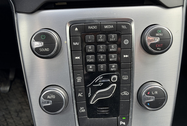 Volvo V40  2.0 Ti 122 CV T2 MOMENTUM BUSINESS