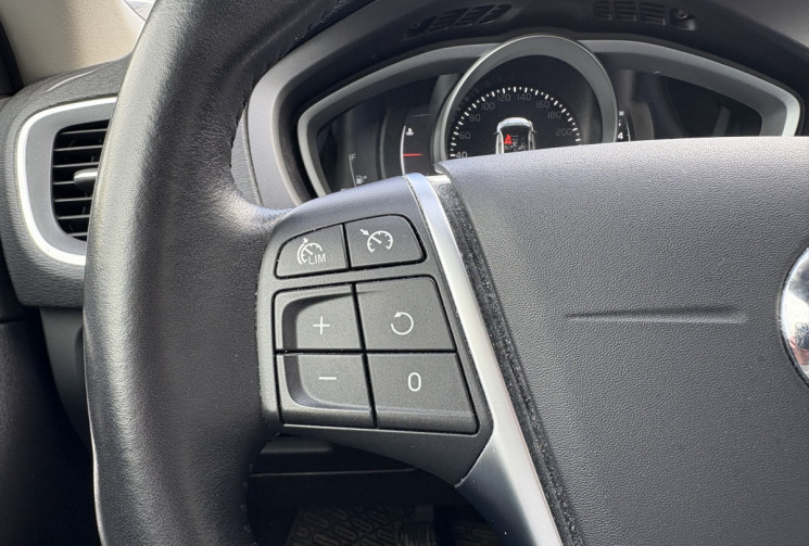 Volvo V40  2.0 Ti 16V 122 cv MOMENTUM BUSINESS