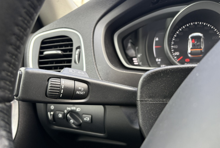 Volvo V40  2.0 Ti 16V 122 cv MOMENTUM BUSINESS