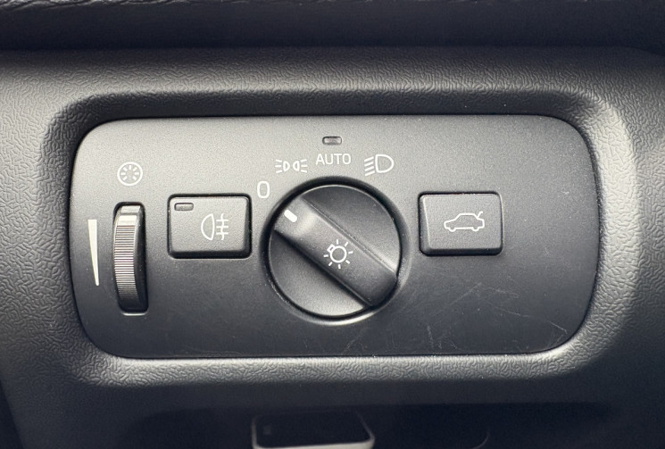 Volvo V40  2.0 Ti 122 CV T2 MOMENTUM BUSINESS