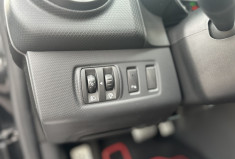 Renault Clio IV RS 1.6 16V Turbo EDC6 200 cv Boîte auto