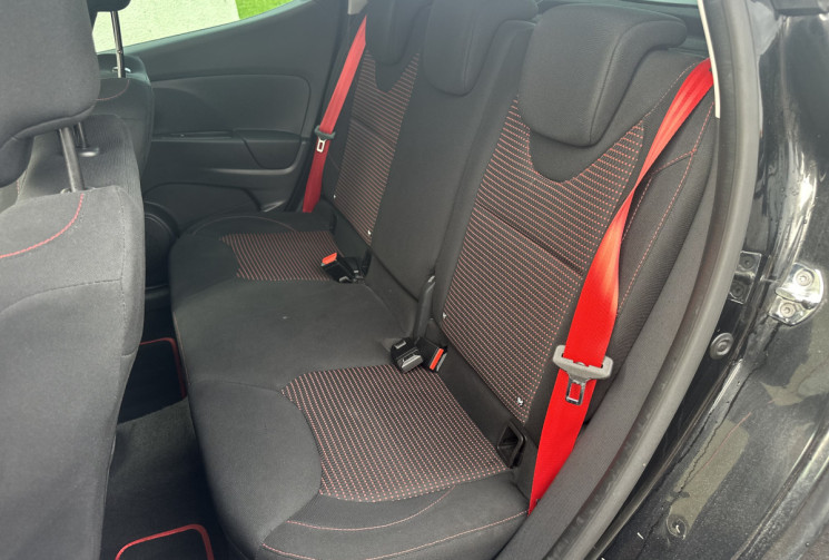 Renault Clio IV RS 1.6 16V Turbo EDC6 200 cv Boîte auto