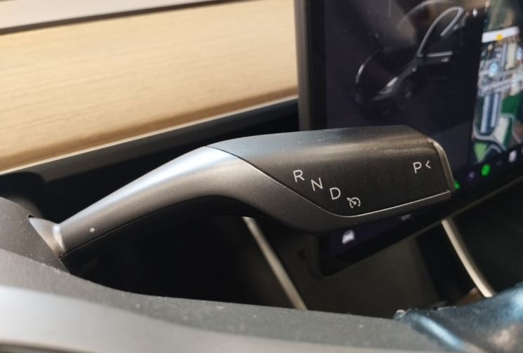 Tesla Model 3 LONG-RANGE DUAL MOTOR AWD 476ch + AUTOPILOT AMELIORE INTEGRE + ATTELAGE + GARANTIE 1AN