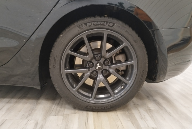 Tesla Model 3 LONG-RANGE DUAL MOTOR AWD 475ch AVEC AUTOPILOT AMELIORE INTEGRE + ATTELAGE 