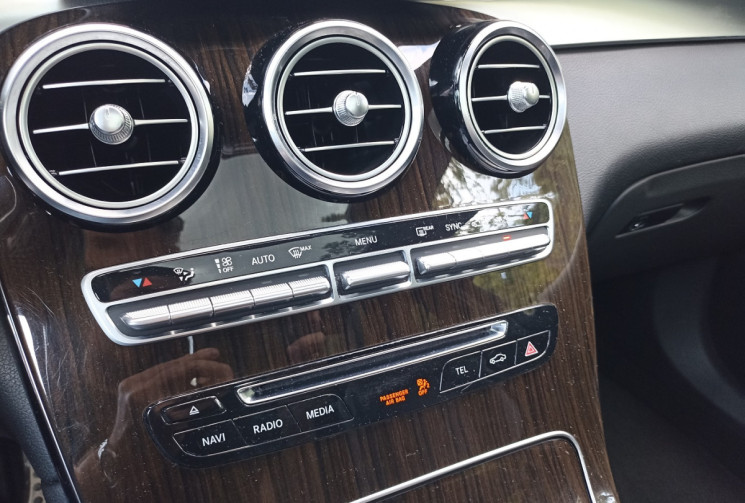 Mercedes GLC 2.0L 211CH - EXECUTIVE - PACK AMG - TOIT PANO - BURMESTER - SUIVI MERCEDES - ORG FRANCE