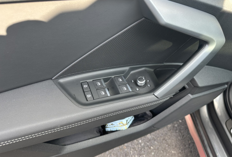 Audi A3 35 TFSI STRONIC 7 / 150 ch Mild Hybrid S line