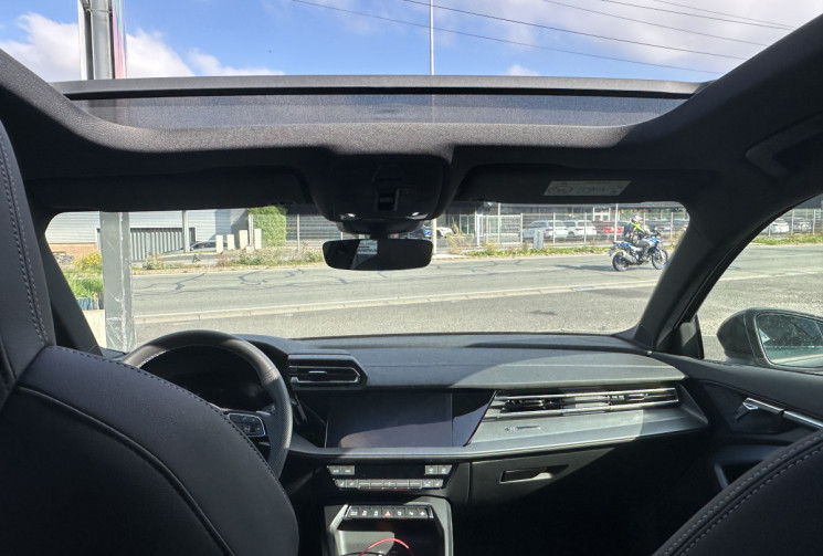 Audi A3 35 TFSI STRONIC 7 / 150 ch Mild Hybrid S line