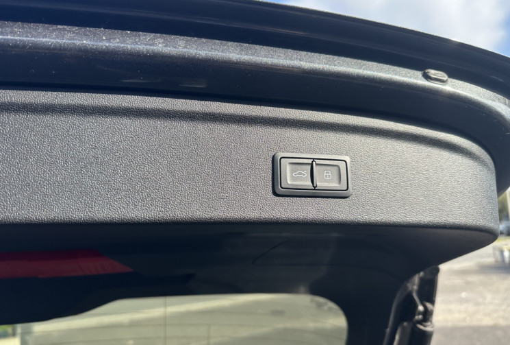 Audi A3 35 TFSI STRONIC 7 / 150 ch Mild Hybrid S line