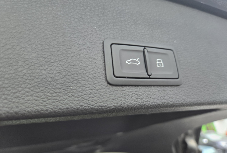 Audi Q2 30 TFSI 116ch Design luxe S tronic 7 * FULL CUIR*CARPLAY*SIEGES CHAUFFANTS*PACK SON B&O* 