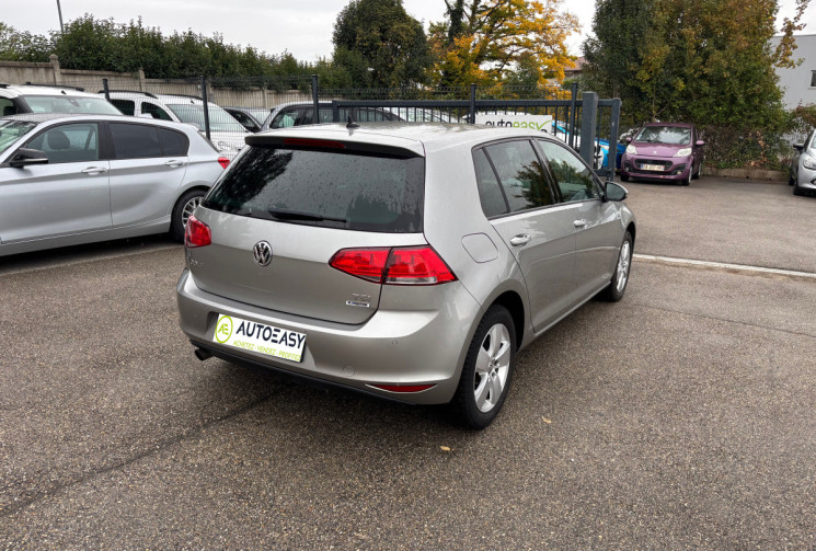 Volkswagen Golf VII / 1.2 TSI / 110 CH / TRENDLINE 
