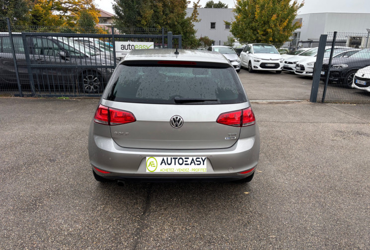 Volkswagen Golf VII / 1.2 TSI / 110 CH / TRENDLINE 