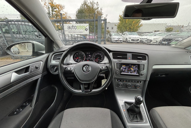 Volkswagen Golf VII / 1.2 TSI / 110 CH / TRENDLINE 