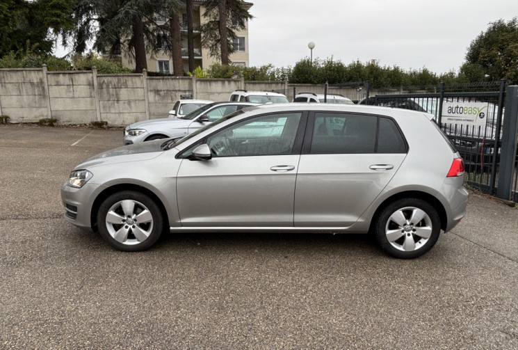 Volkswagen Golf VII / 1.2 TSI / 110 CH / TRENDLINE 